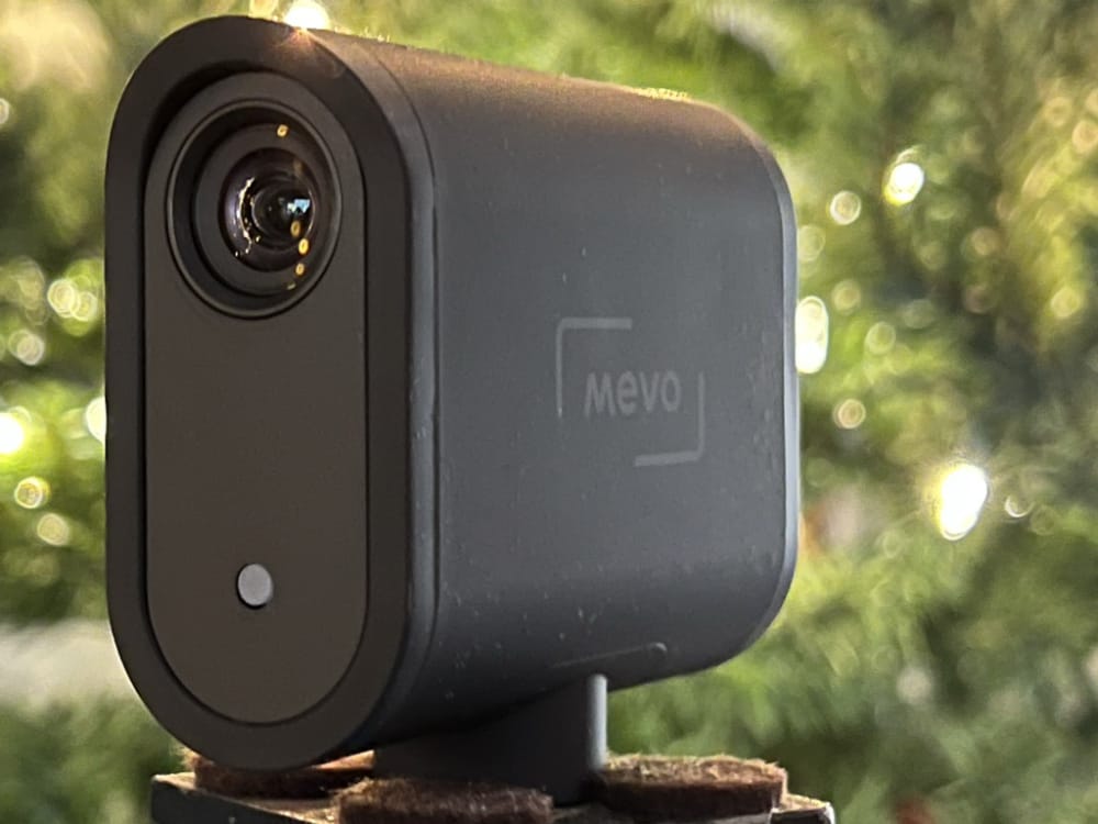 Logitech Mevo Start, Wireless Live Streaming Camera, 1080p HD